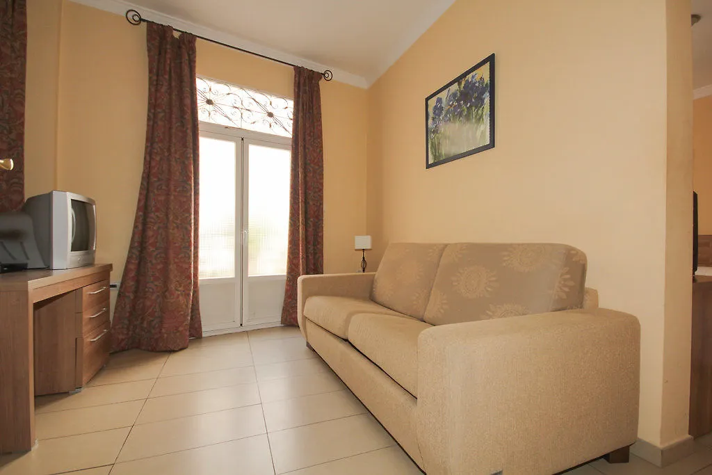 Apartamentos Turisticos Costa Azul Granada